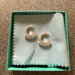 Brand new sterling silver huggie hoops with pearls